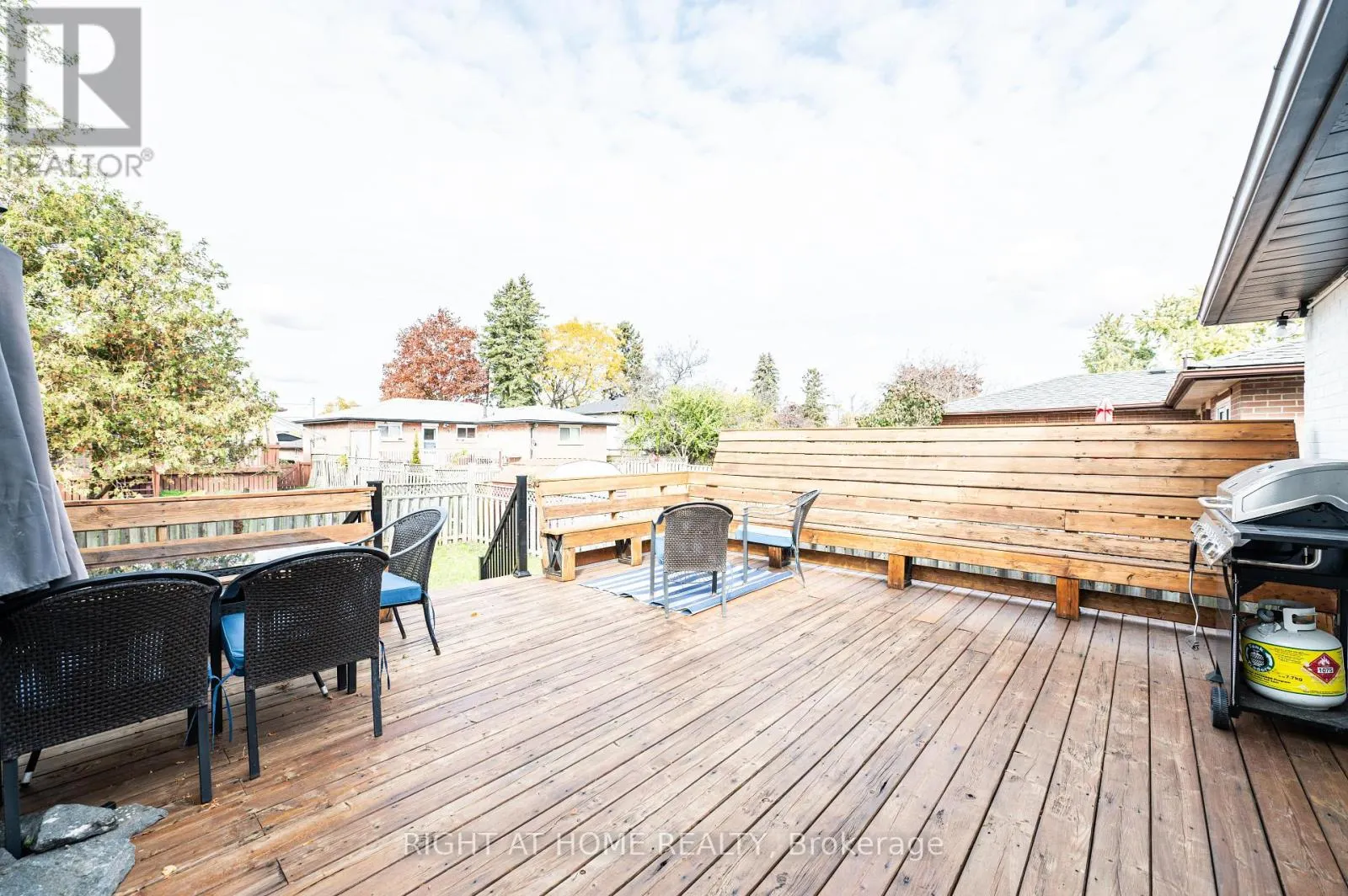 808 SANOK DRIVE