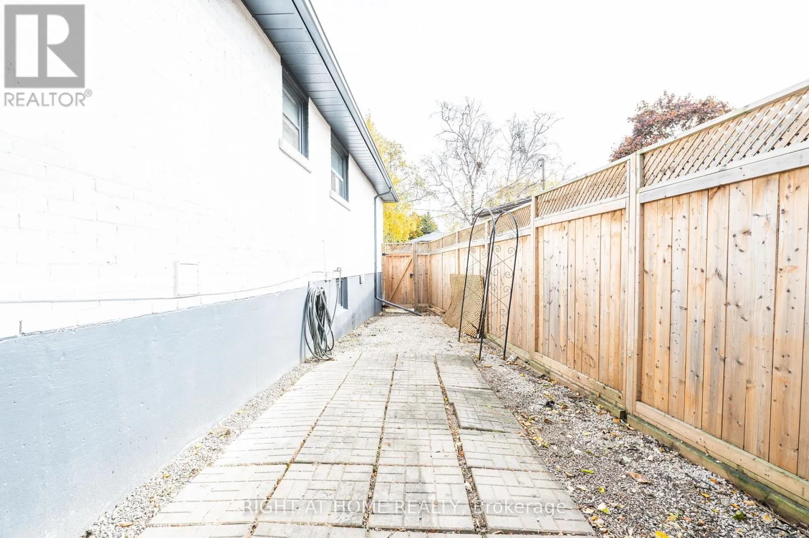 808 SANOK DRIVE