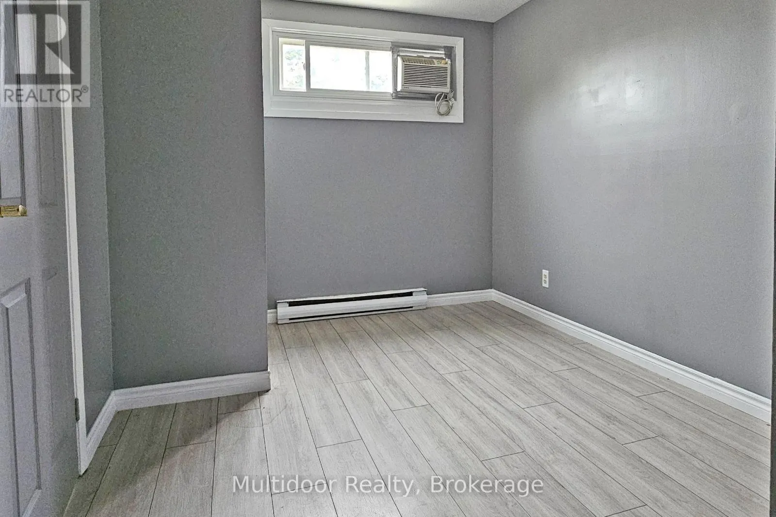 2 - 1100 OXFORD STREET