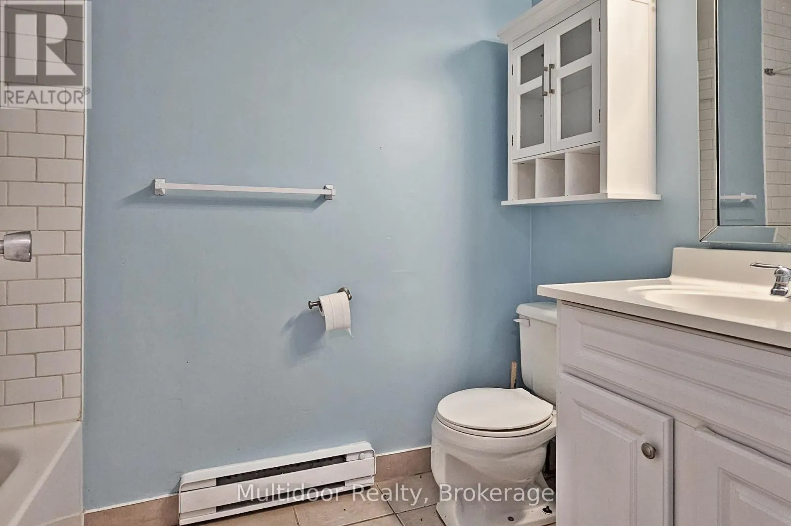 2 - 1100 OXFORD STREET