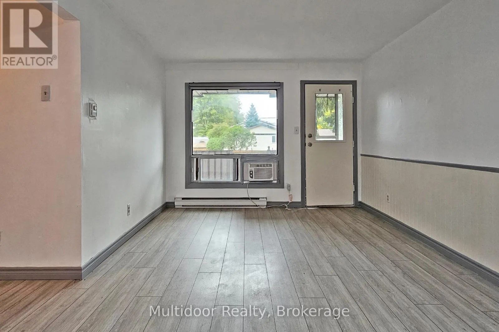 2 - 1100 OXFORD STREET