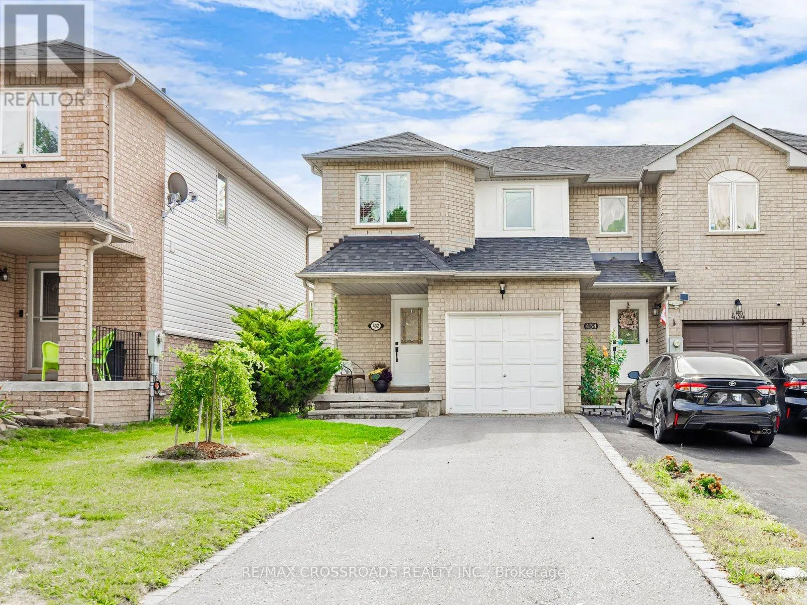 432 SPARROW CIRCLE
