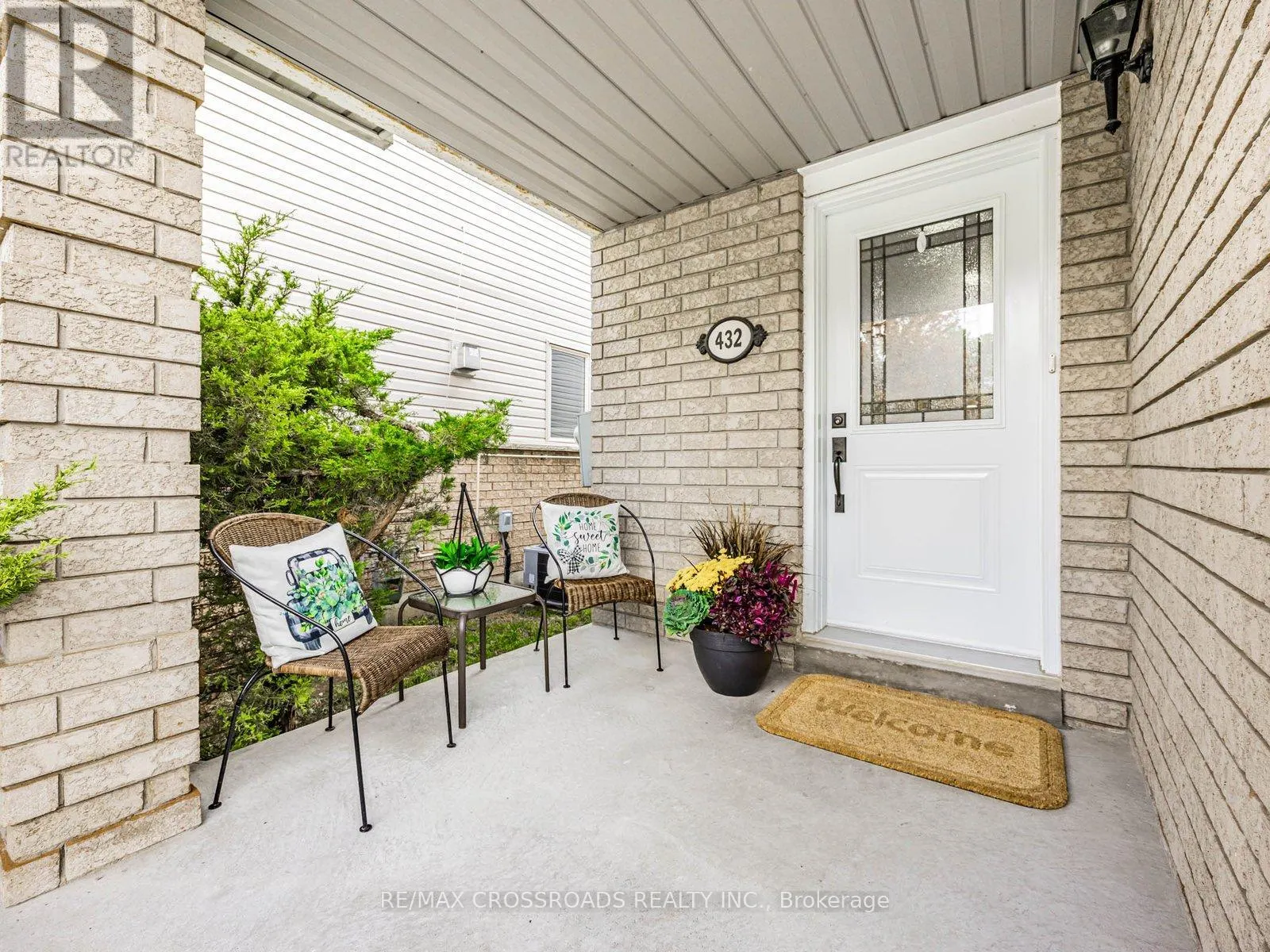 432 SPARROW CIRCLE