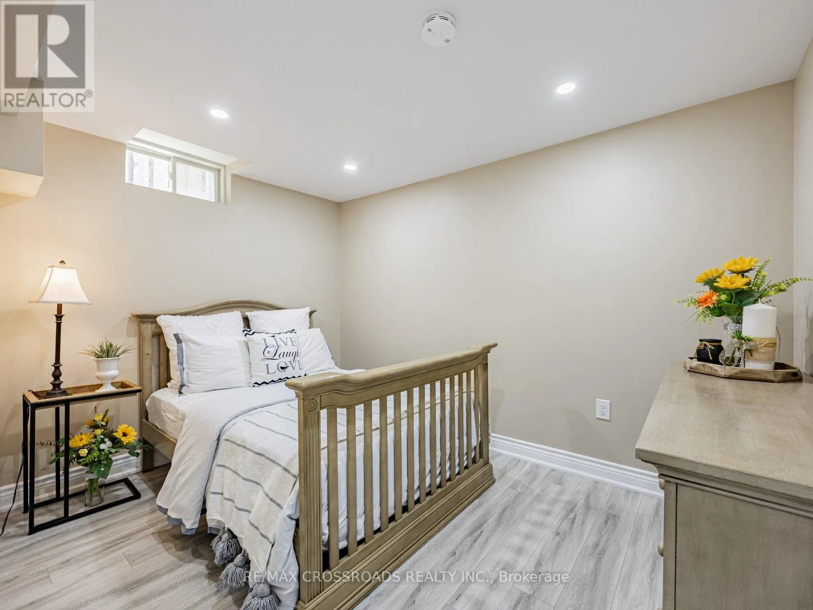 432 SPARROW CIRCLE