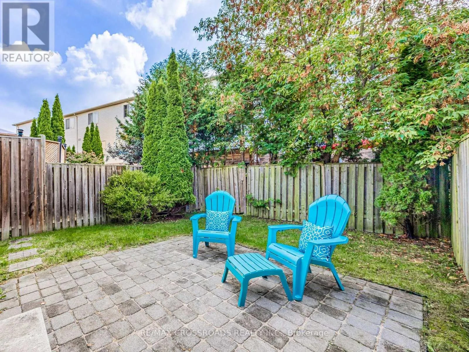 432 SPARROW CIRCLE