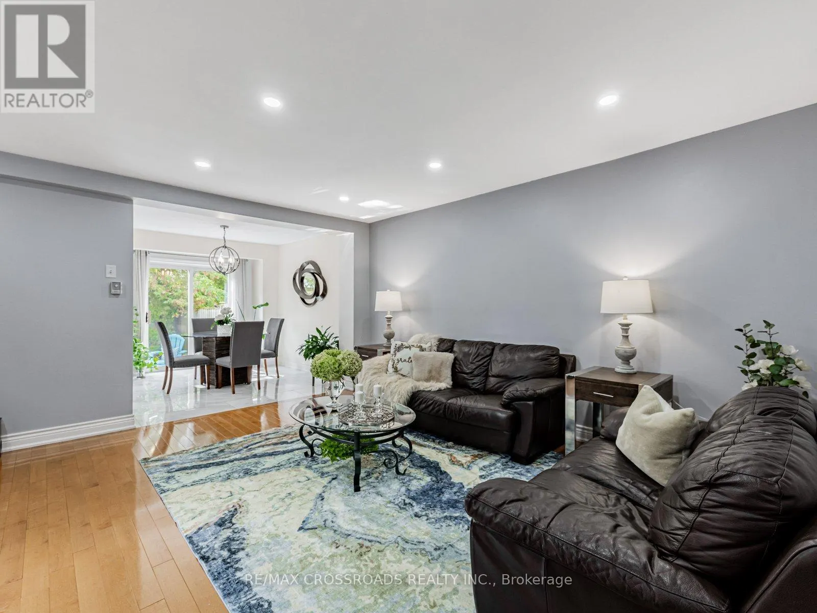 432 SPARROW CIRCLE