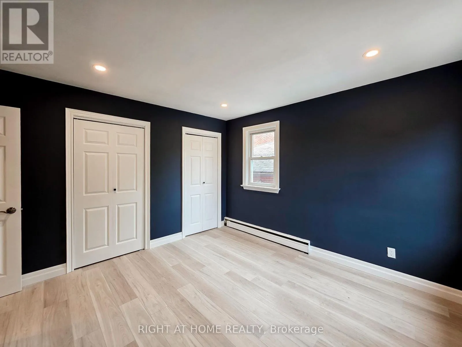 MAIN FLOOR - 385 MARY STREET N