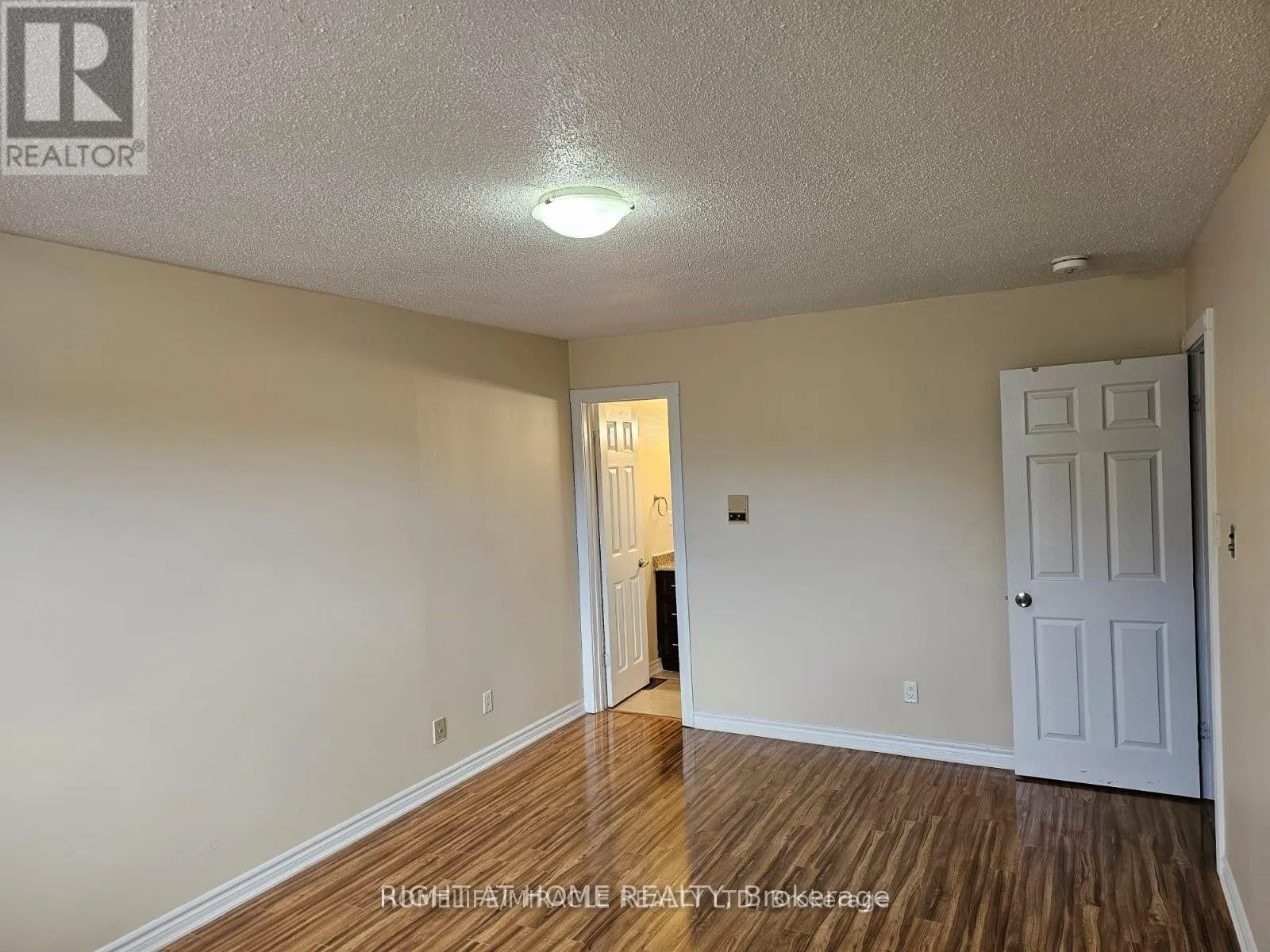 MAIN - 730 SHEPPARD AVENUE