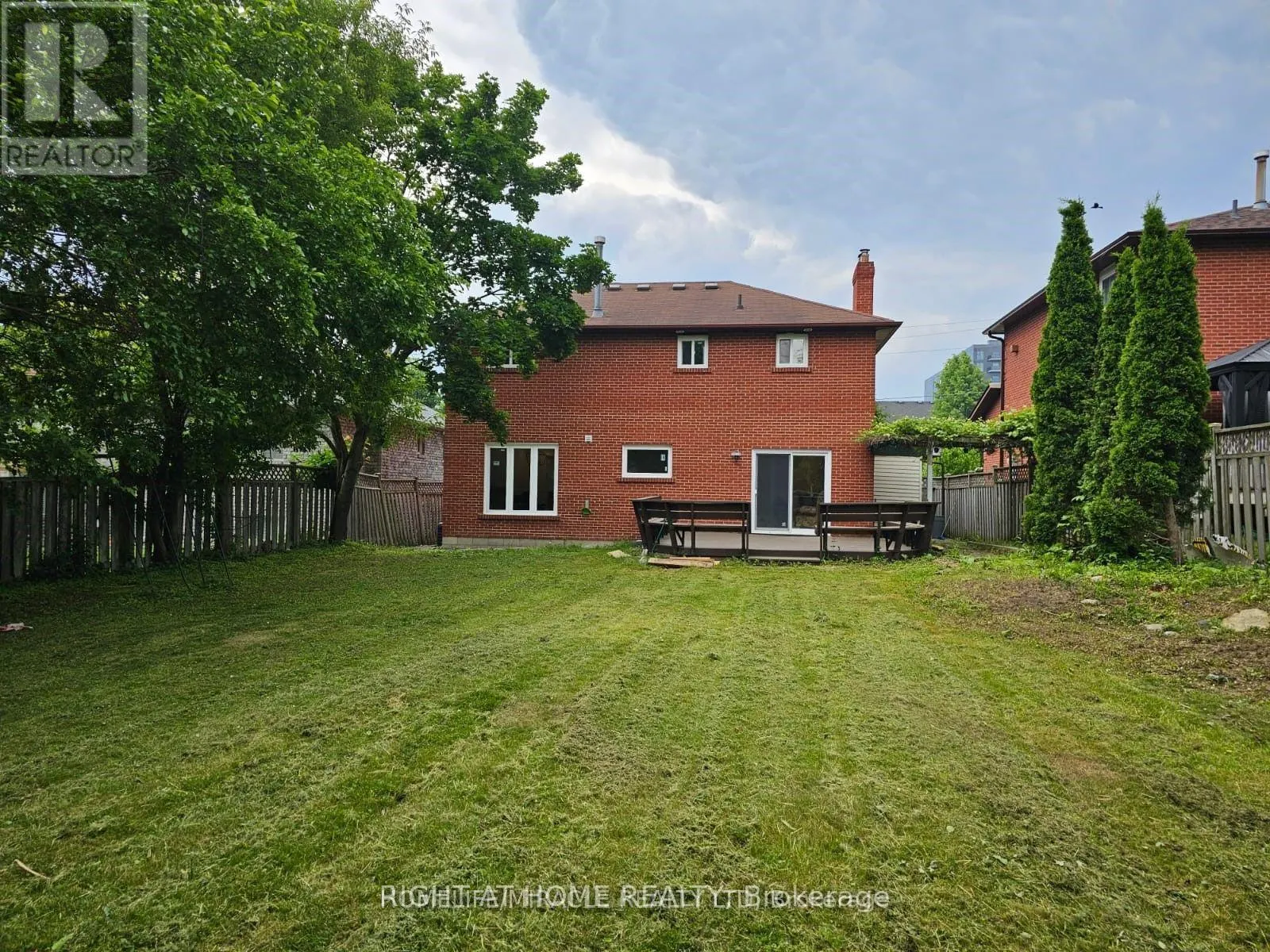 MAIN - 730 SHEPPARD AVENUE