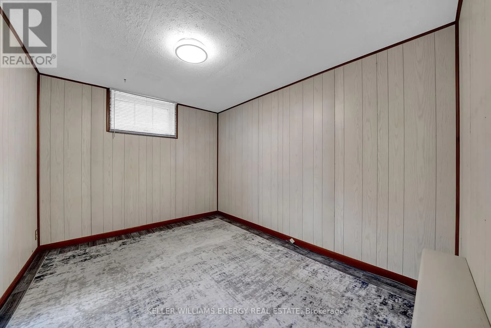 607 NEWMAN CRESCENT