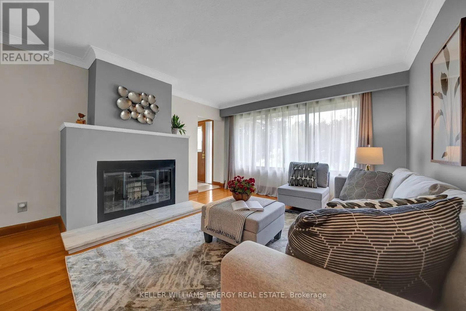 607 NEWMAN CRESCENT