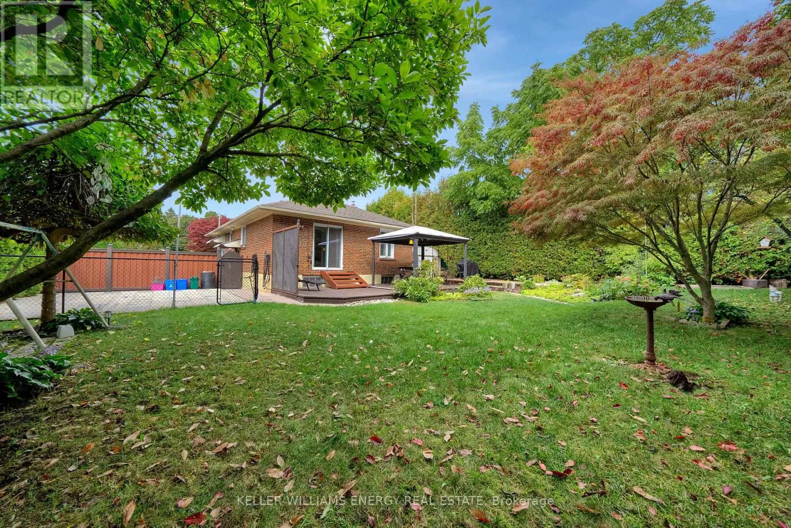 607 NEWMAN CRESCENT