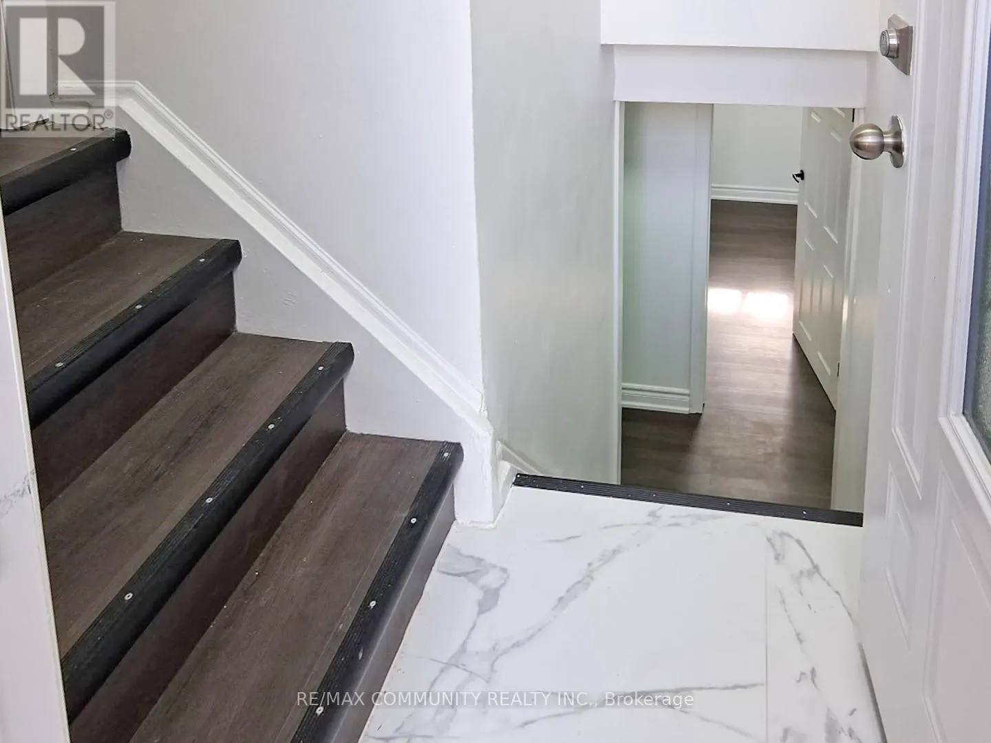 94 SEDGEMOUNT DRIVE