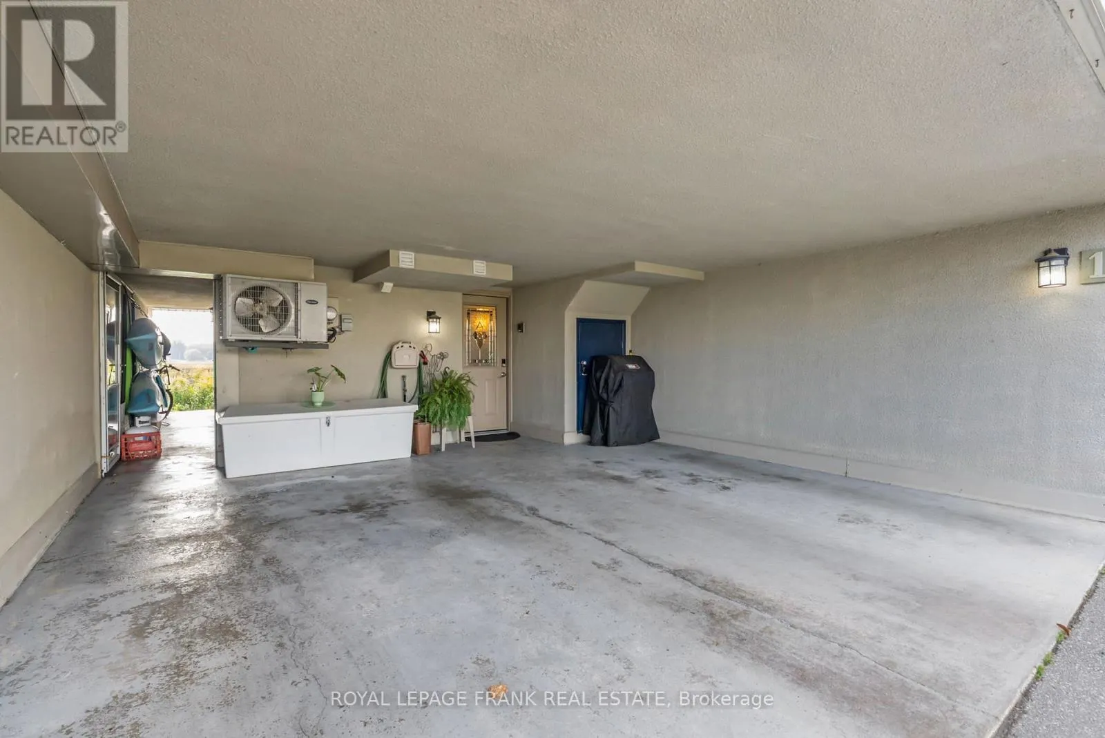 15 - 120 PORT DARLINGTON ROAD, #15