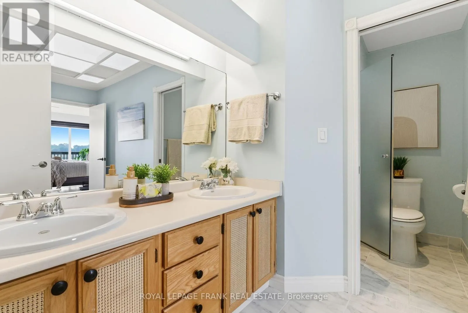 15 - 120 PORT DARLINGTON ROAD, #15