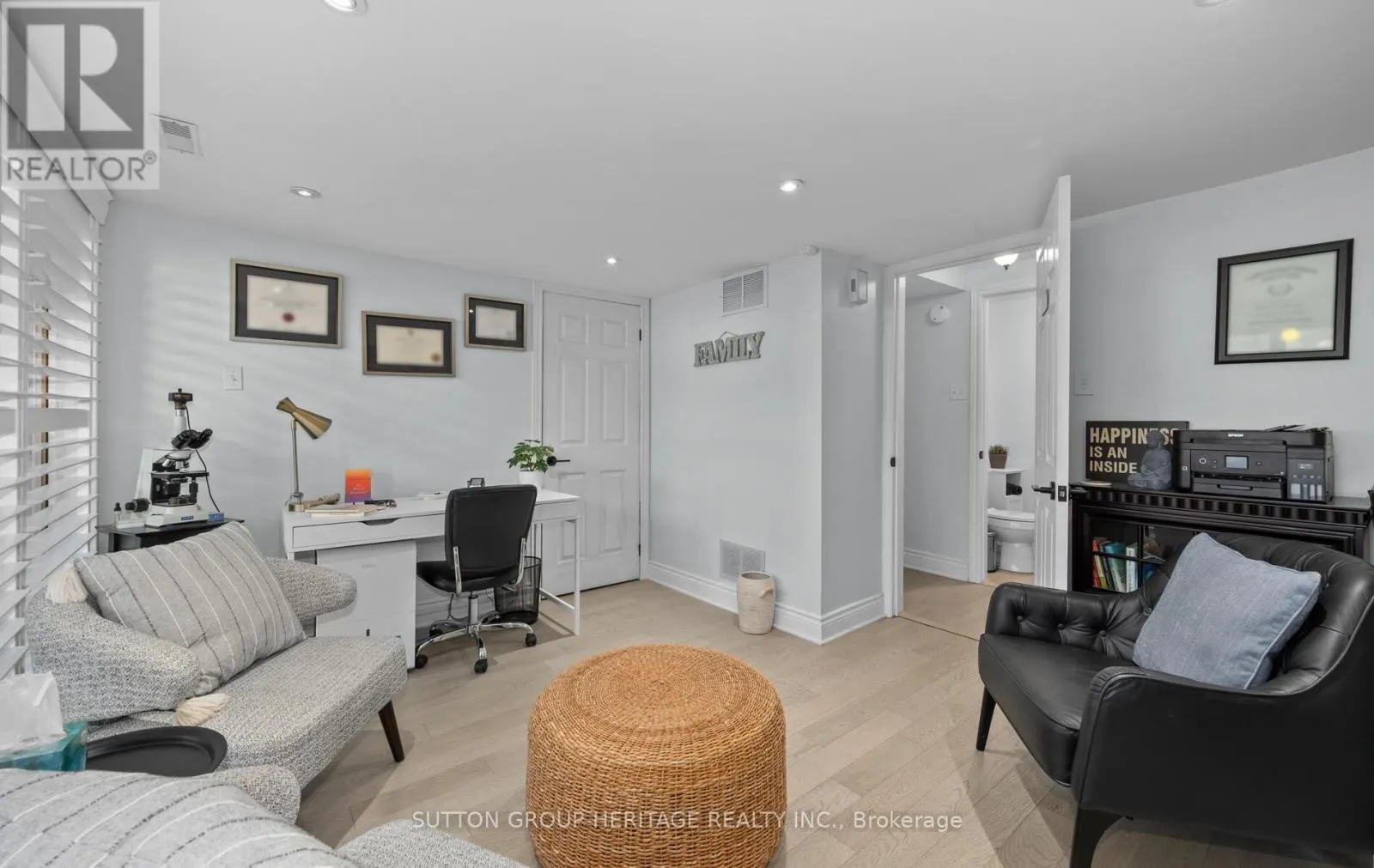 2 CUMBERLAND LANE