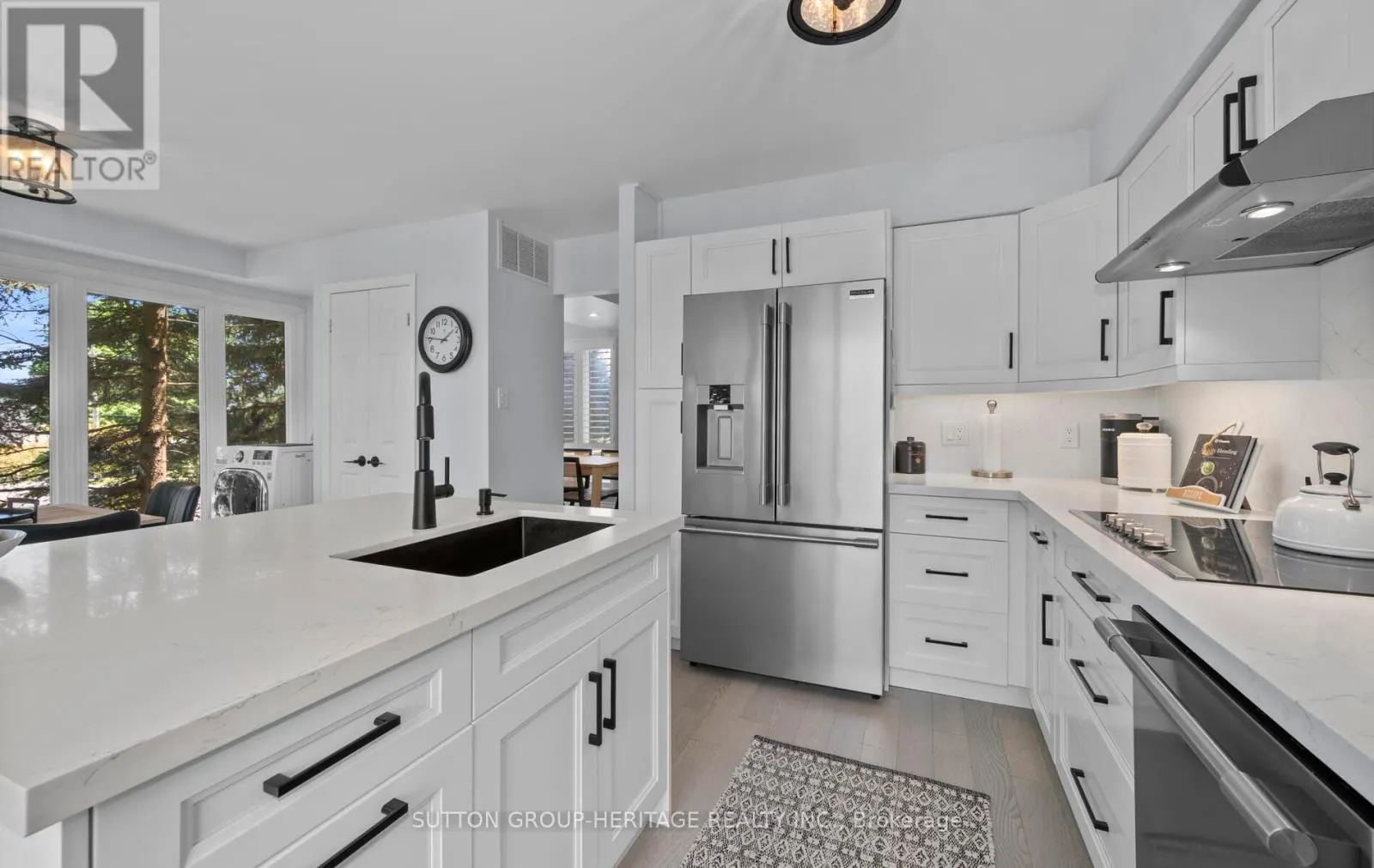 2 CUMBERLAND LANE