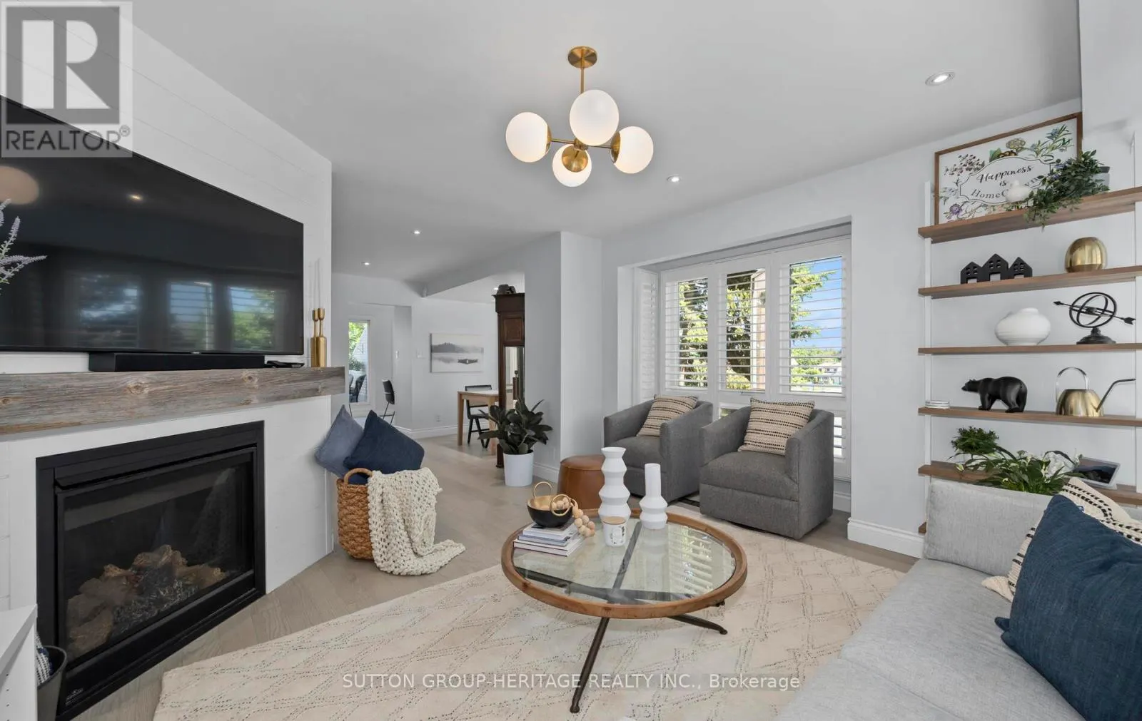 2 CUMBERLAND LANE