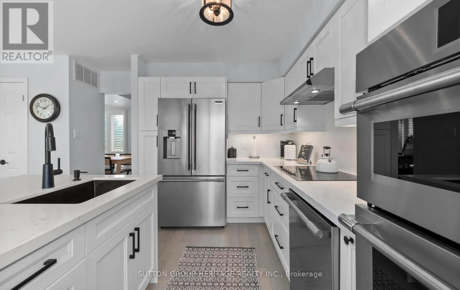 2 CUMBERLAND LANE