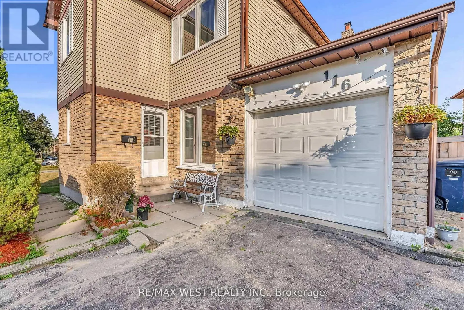 116 FAWCETT TRAIL