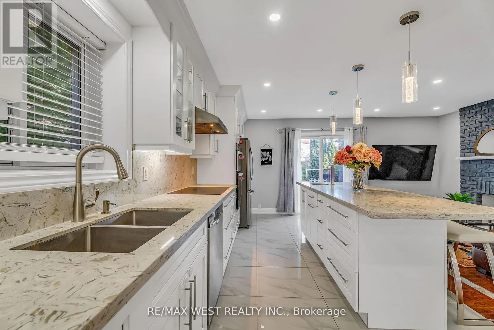 116 FAWCETT TRAIL