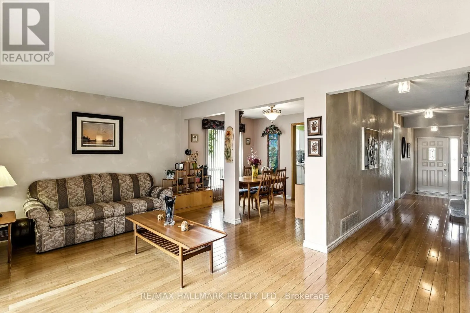 69 WHITE HEATHER BOULEVARD