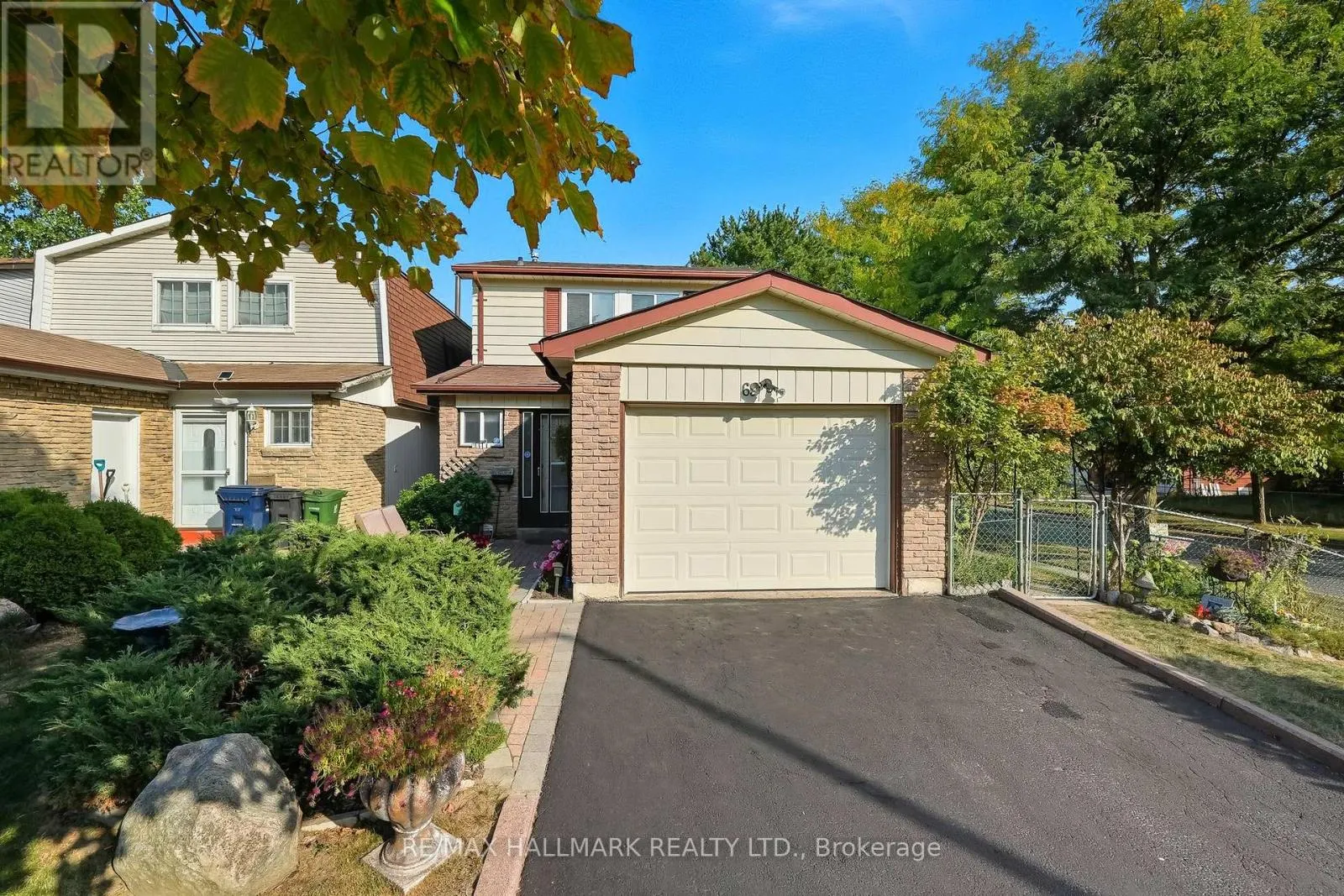 69 WHITE HEATHER BOULEVARD