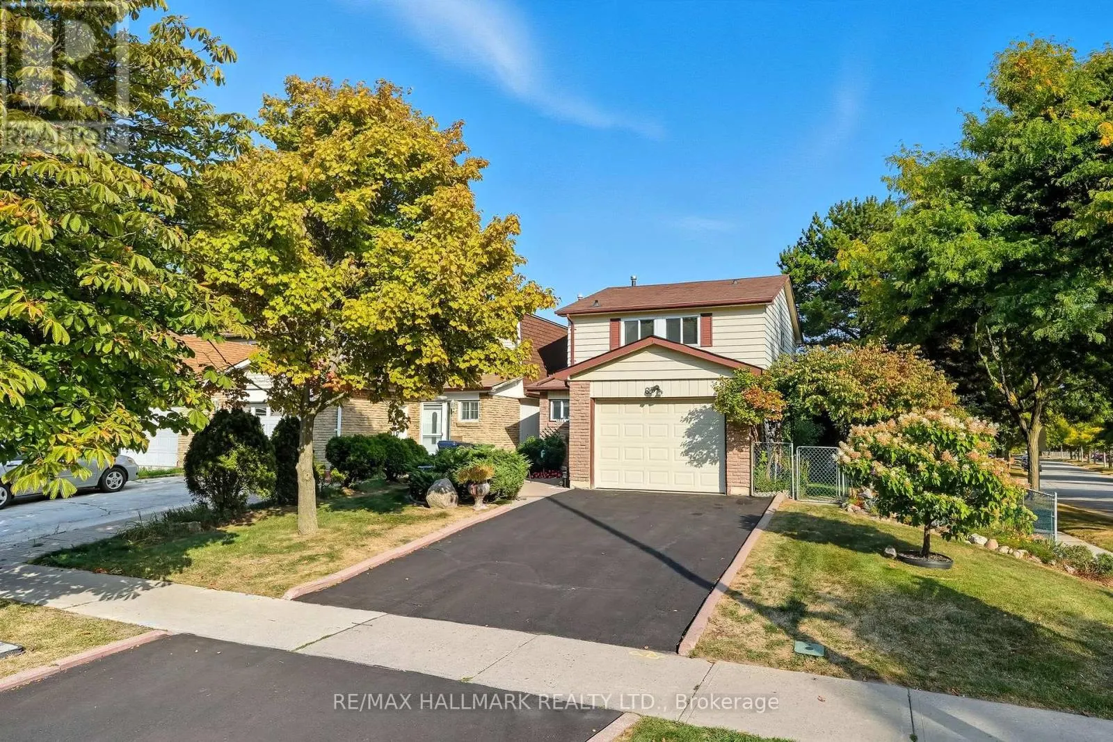 69 WHITE HEATHER BOULEVARD