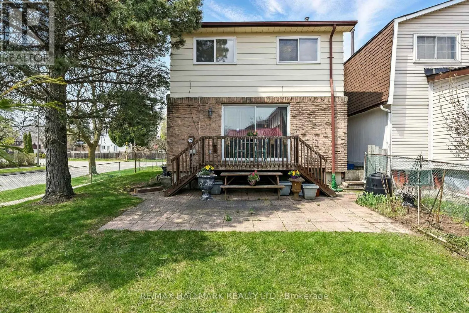 69 WHITE HEATHER BOULEVARD