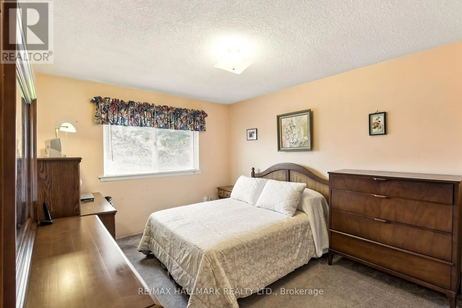 69 WHITE HEATHER BOULEVARD