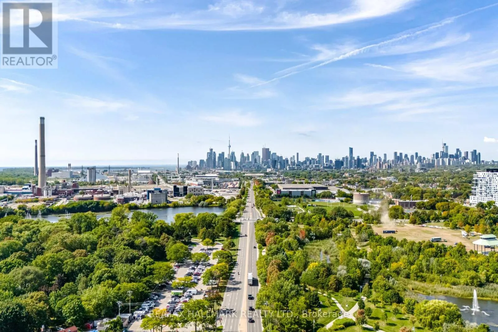 PH5 - 9 BOARDWALK DRIVE