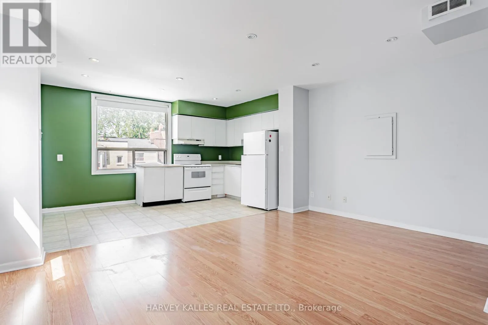 343 GREENWOOD AVENUE
