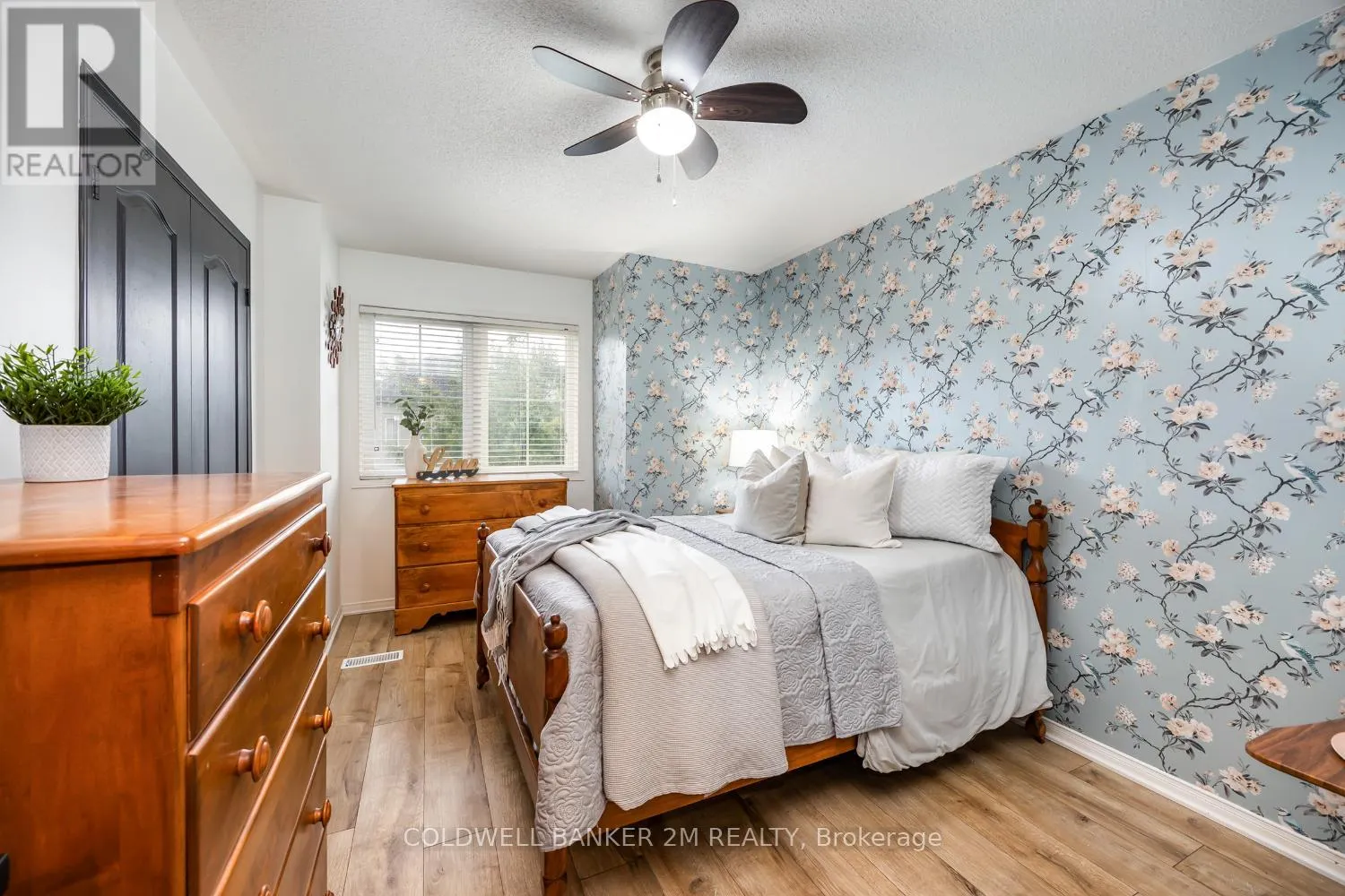 2 WOODBINE PLACE