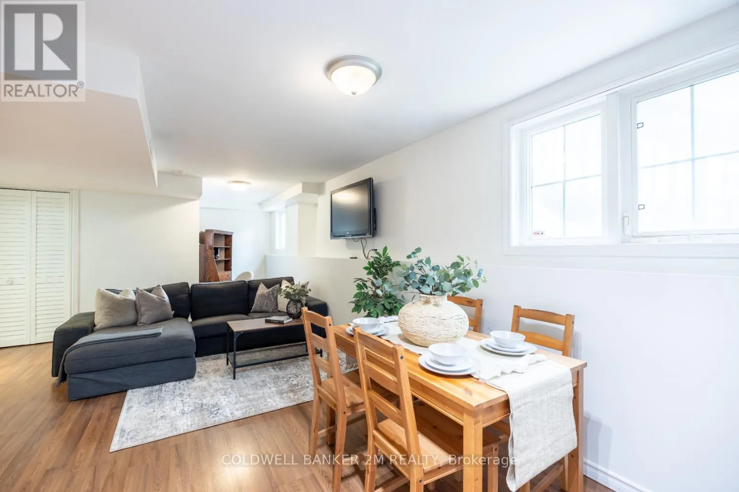 2 WOODBINE PLACE