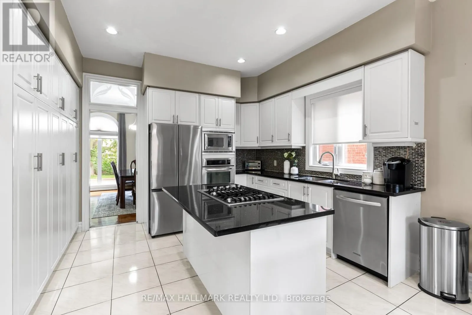 80 DUNSTALL CRESCENT