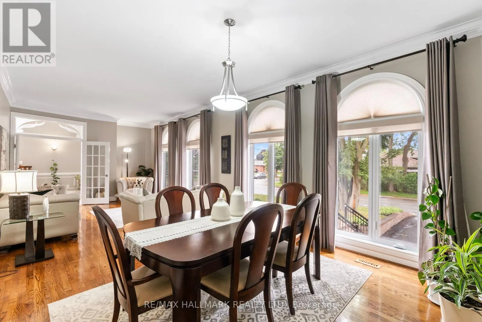 80 DUNSTALL CRESCENT