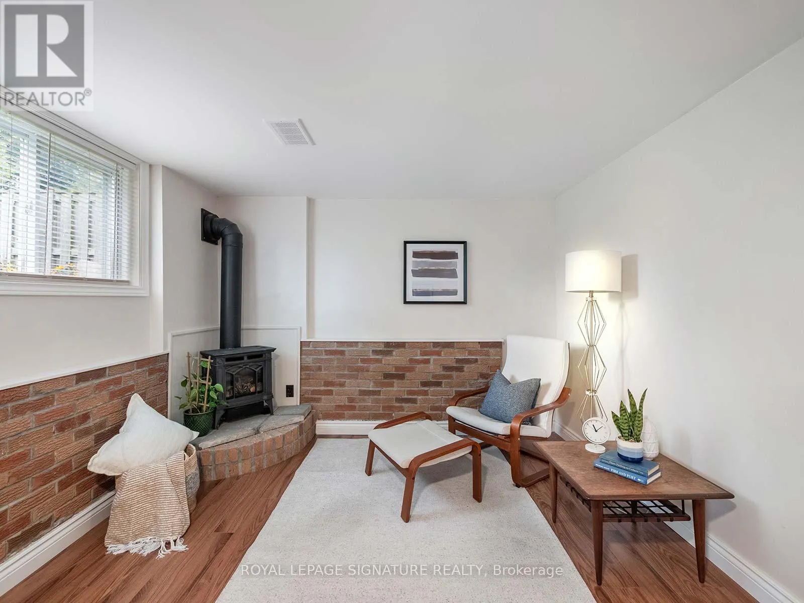 393 LAWSON ROAD