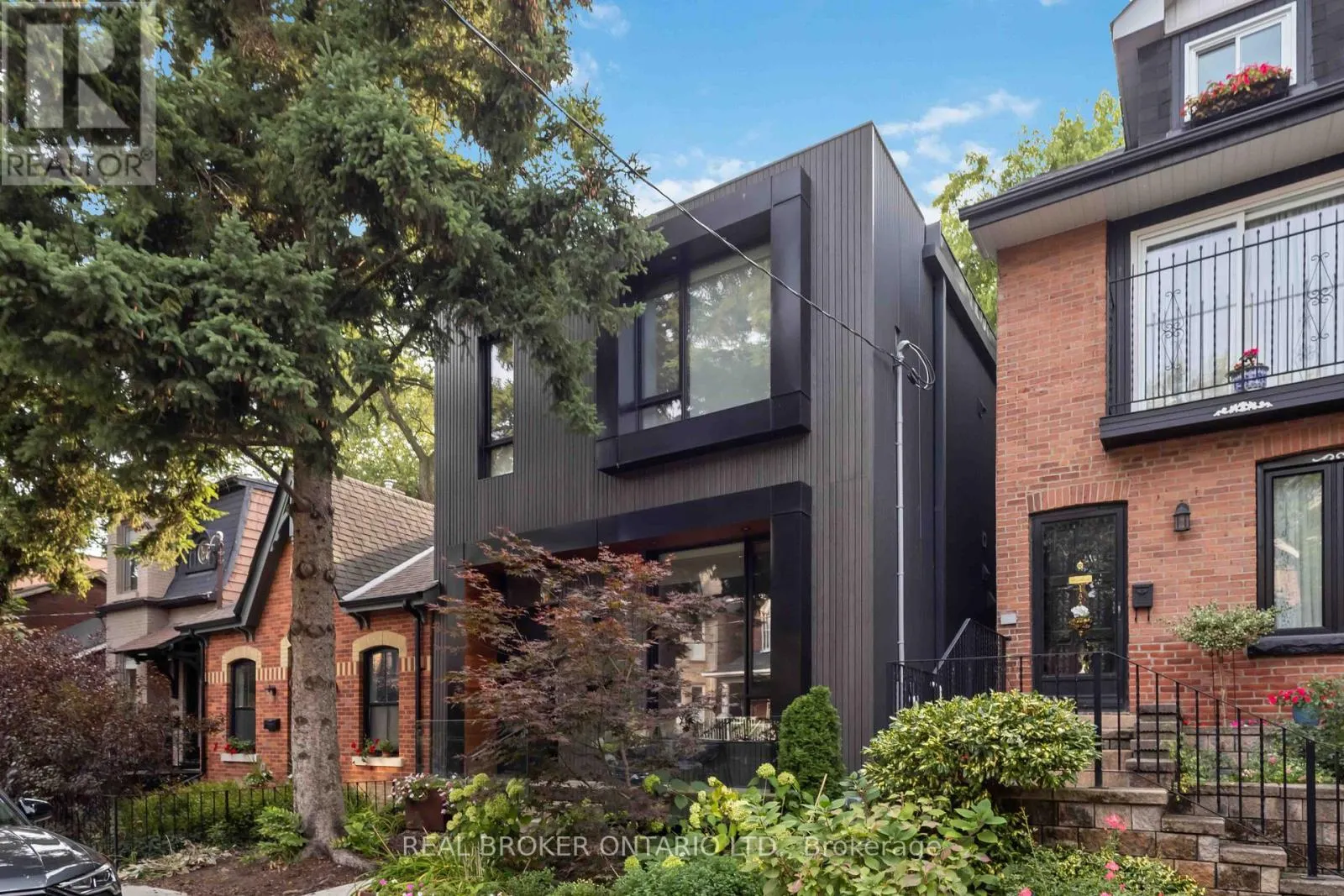 LOWER - 182 DE GRASSI STREET