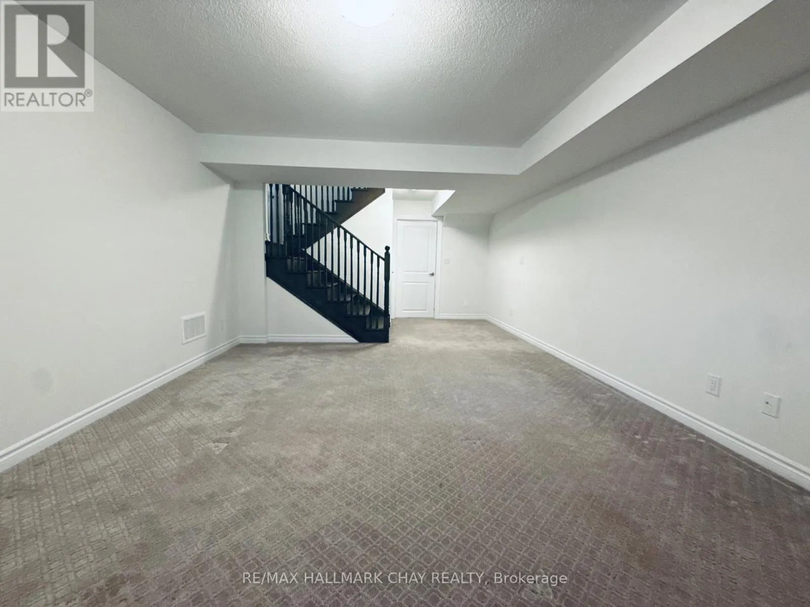 17 SUTCLIFFE DRIVE