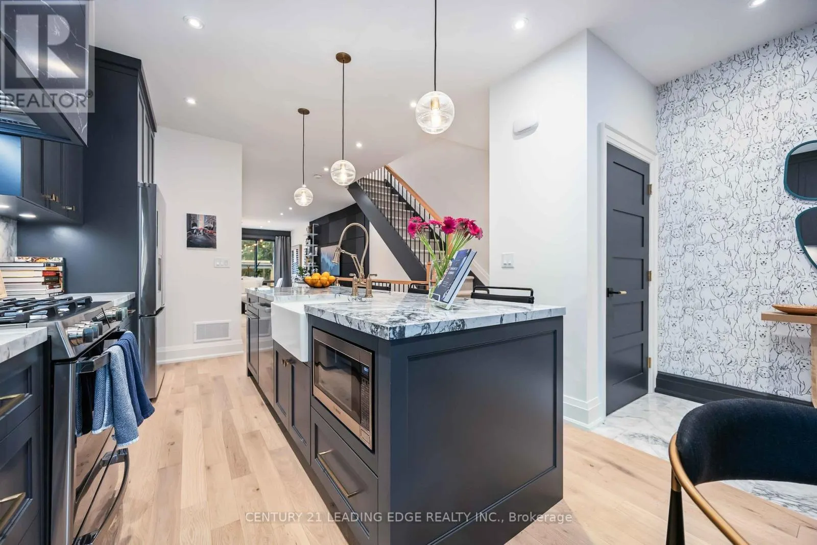 37 BERTMOUNT AVENUE