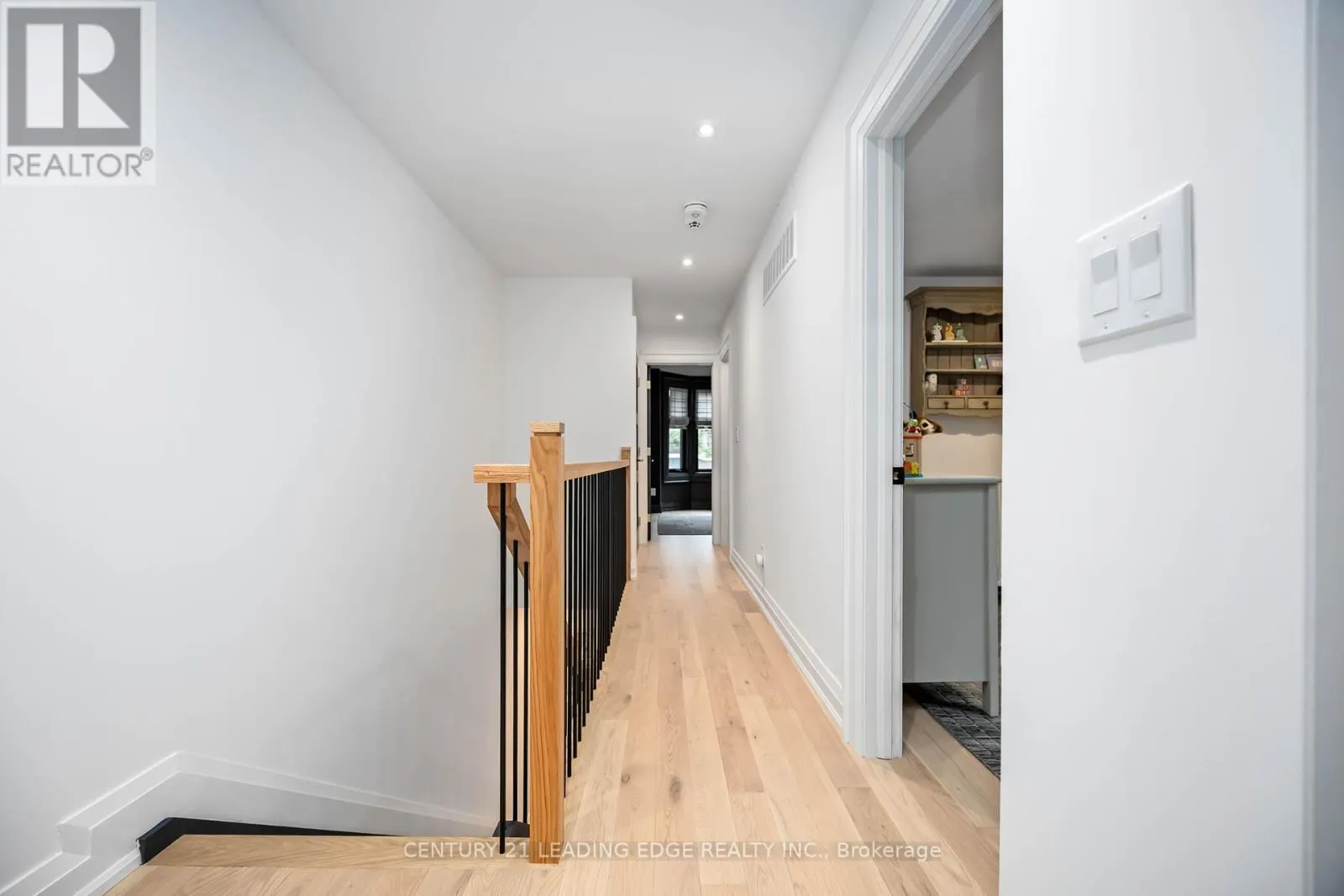 37 BERTMOUNT AVENUE