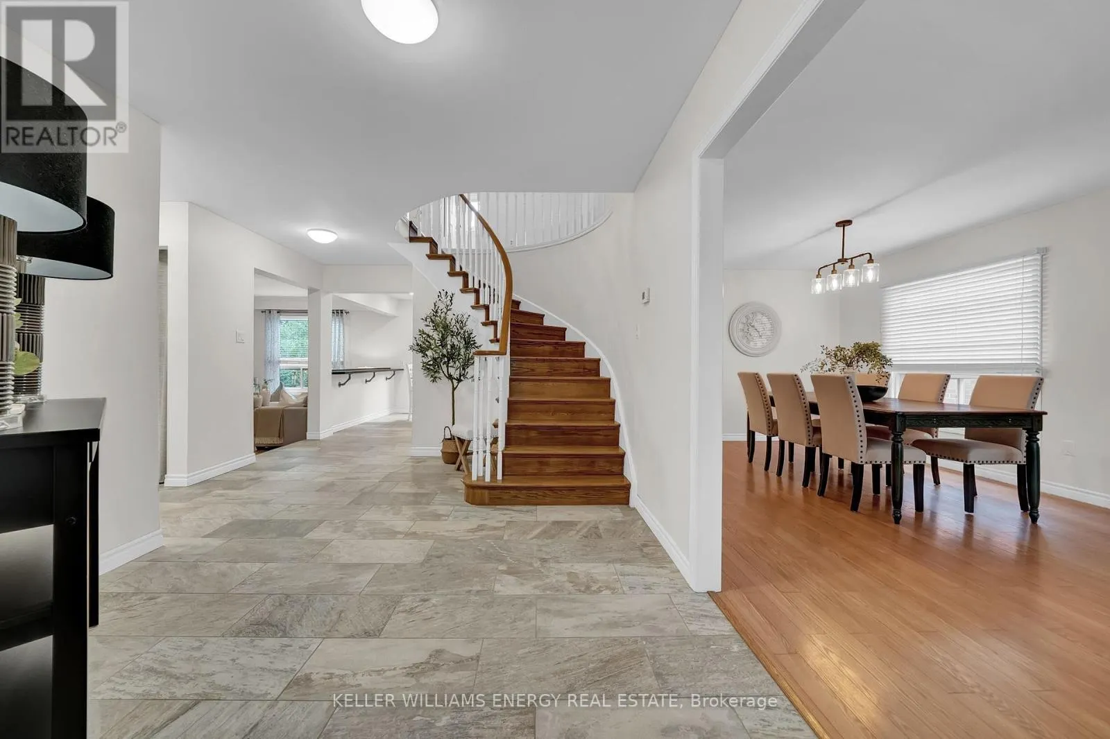 44 RUTHERFORD DRIVE