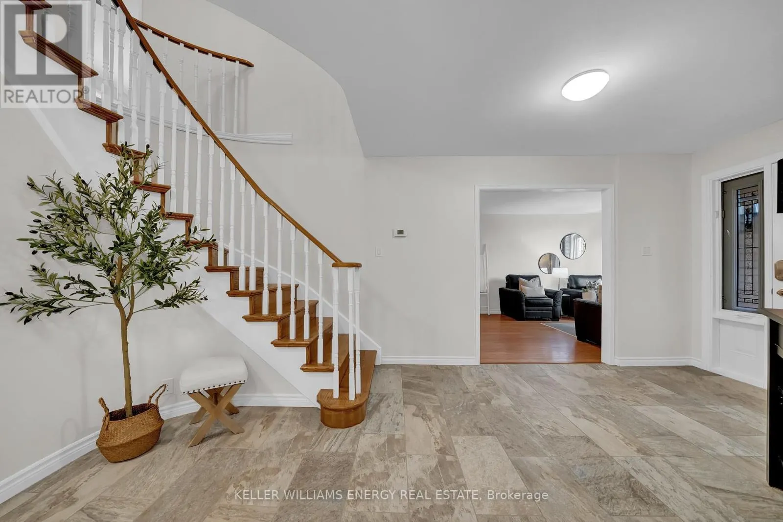 44 RUTHERFORD DRIVE