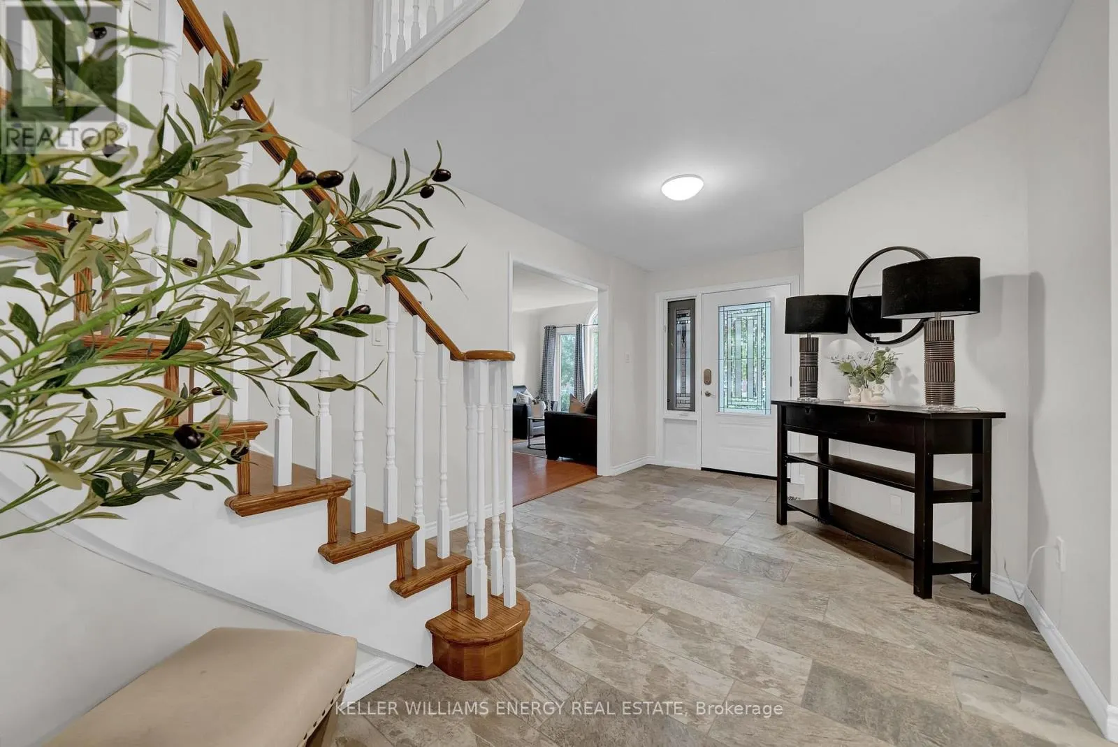44 RUTHERFORD DRIVE