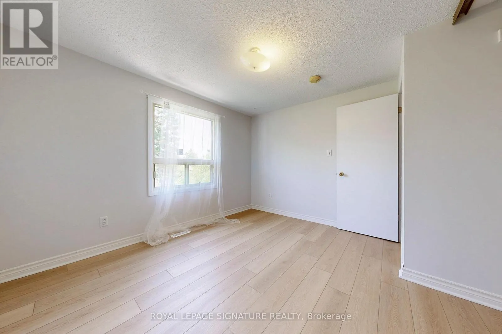 35 CRITTENDEN SQUARE