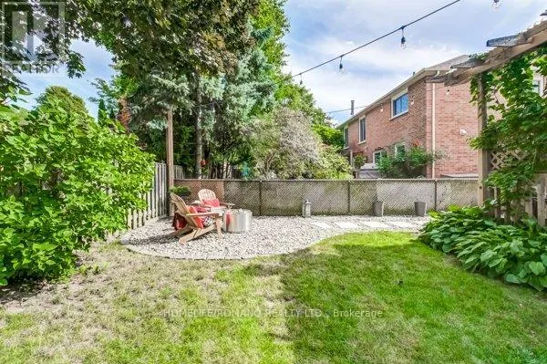10 GLEN HILL DRIVE