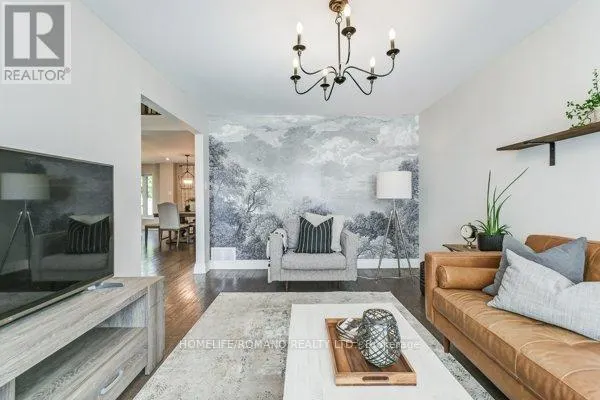 10 GLEN HILL DRIVE