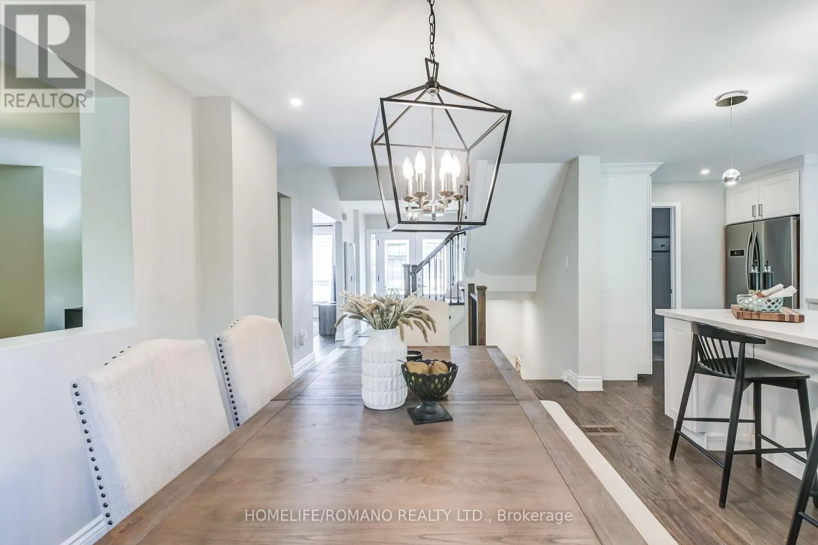 10 GLEN HILL DRIVE