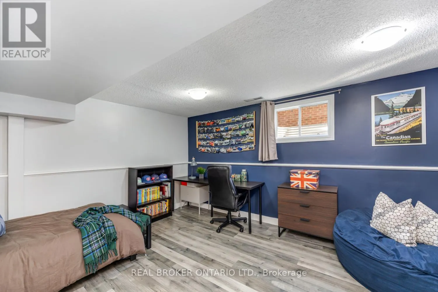 5 WALBRIDGE COURT