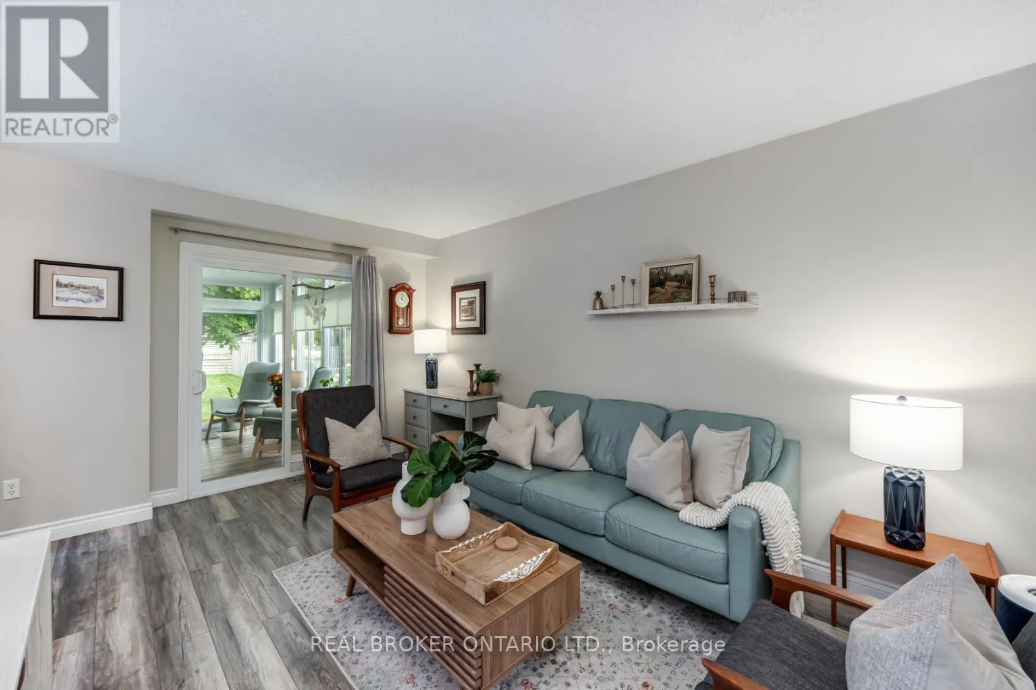 5 WALBRIDGE COURT